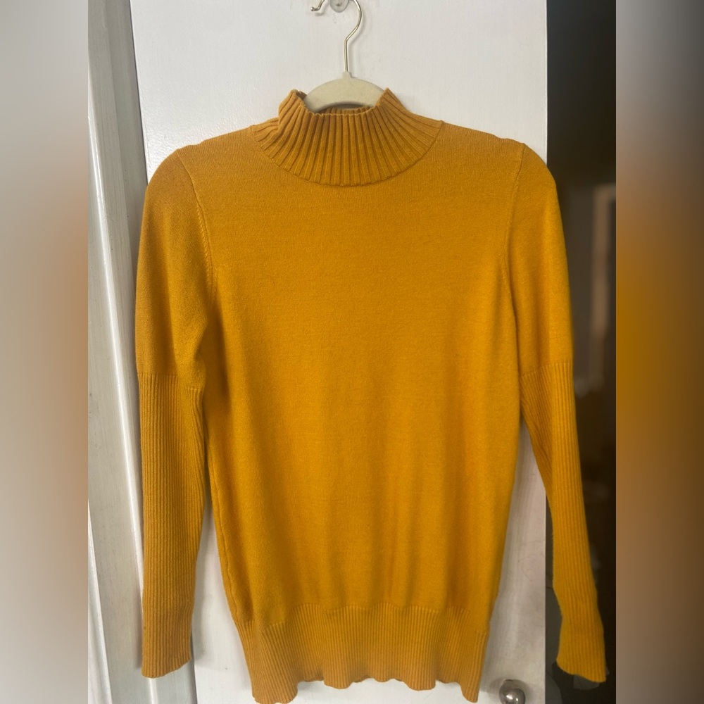 Mustard Yellow Mock Neck Sweater – Ribbed Sleeves – Fits S/M